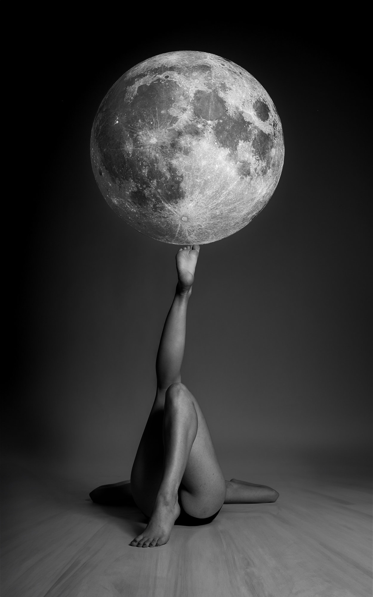 Noční atlas atlasových sfér — umělecká fotografie od Adama Běšiny (Art & Surrealismus)